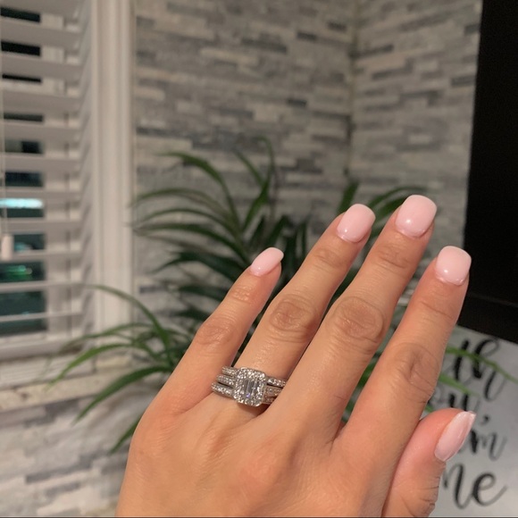 SOLD✨3 piece engagement wedding ring set - Picture 8 of 11